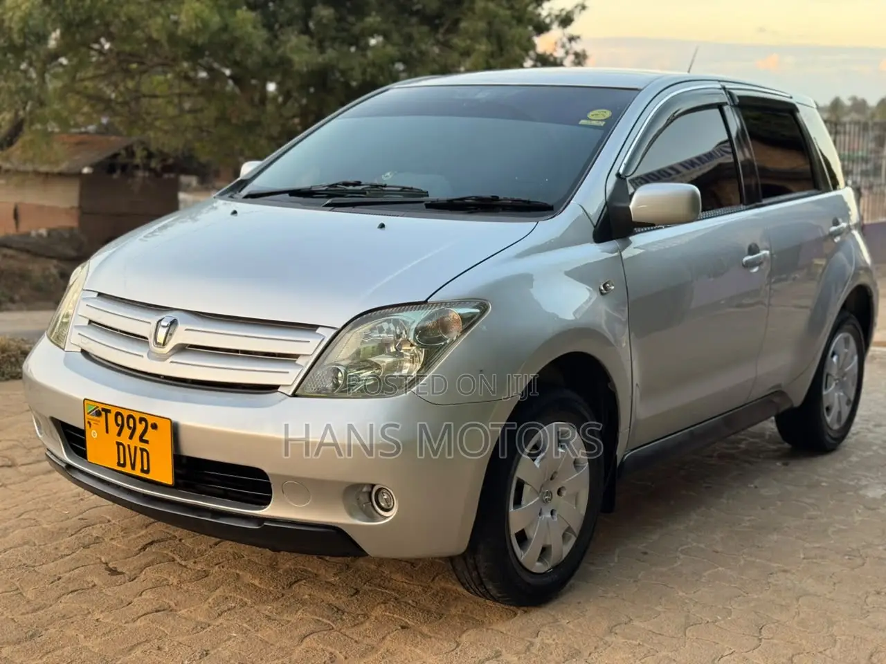 Toyota IST 2004 Silver