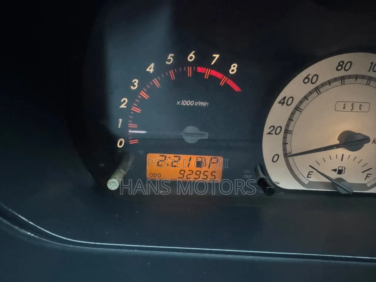 Toyota IST 2004 Silver