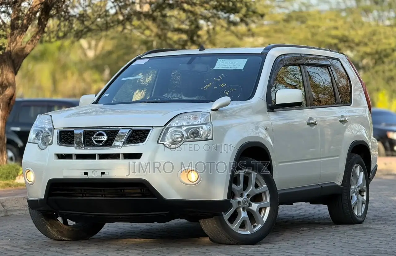 Nissan X-Trail 2012 White