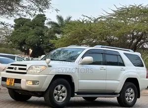 Toyota Hilux Surf 2004 White