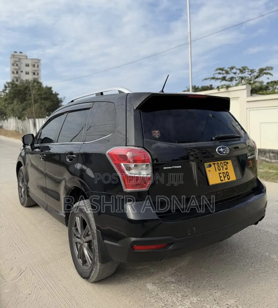 Subaru Forester 2014 Black