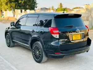 Toyota Vanguard 2012 Matt Black