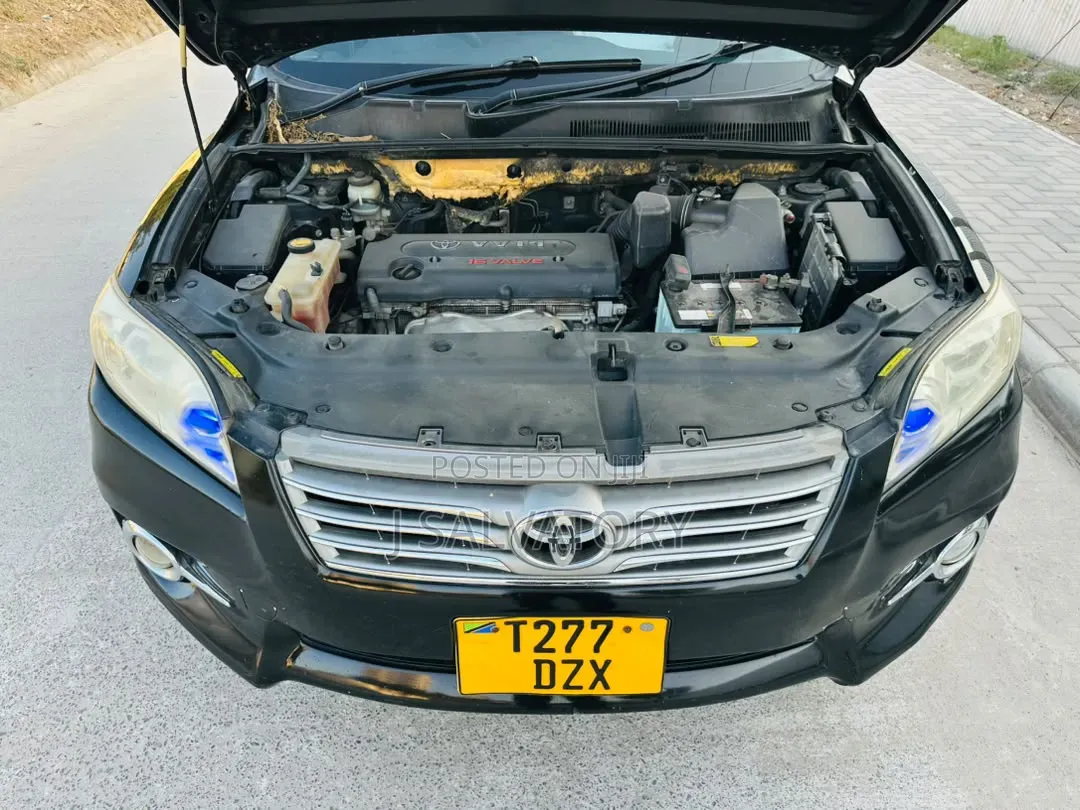 Toyota Vanguard 2012 Matt Black