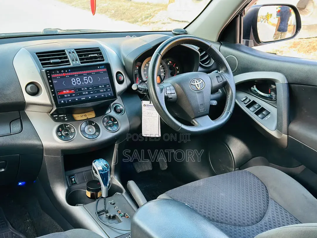 Toyota Vanguard 2012 Matt Black