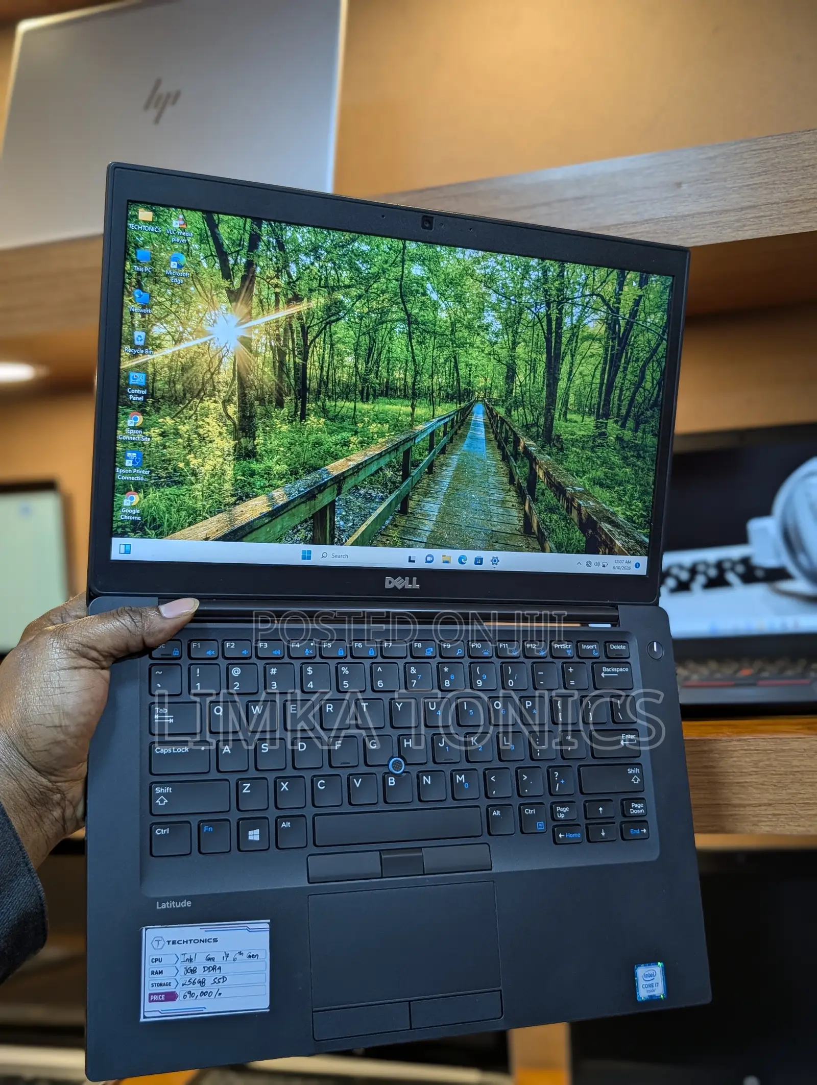 New Laptop Dell 8GB Intel Core i7 SSD 256GB