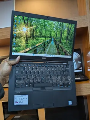 New Laptop Dell 8GB Intel Core i7 SSD 256GB