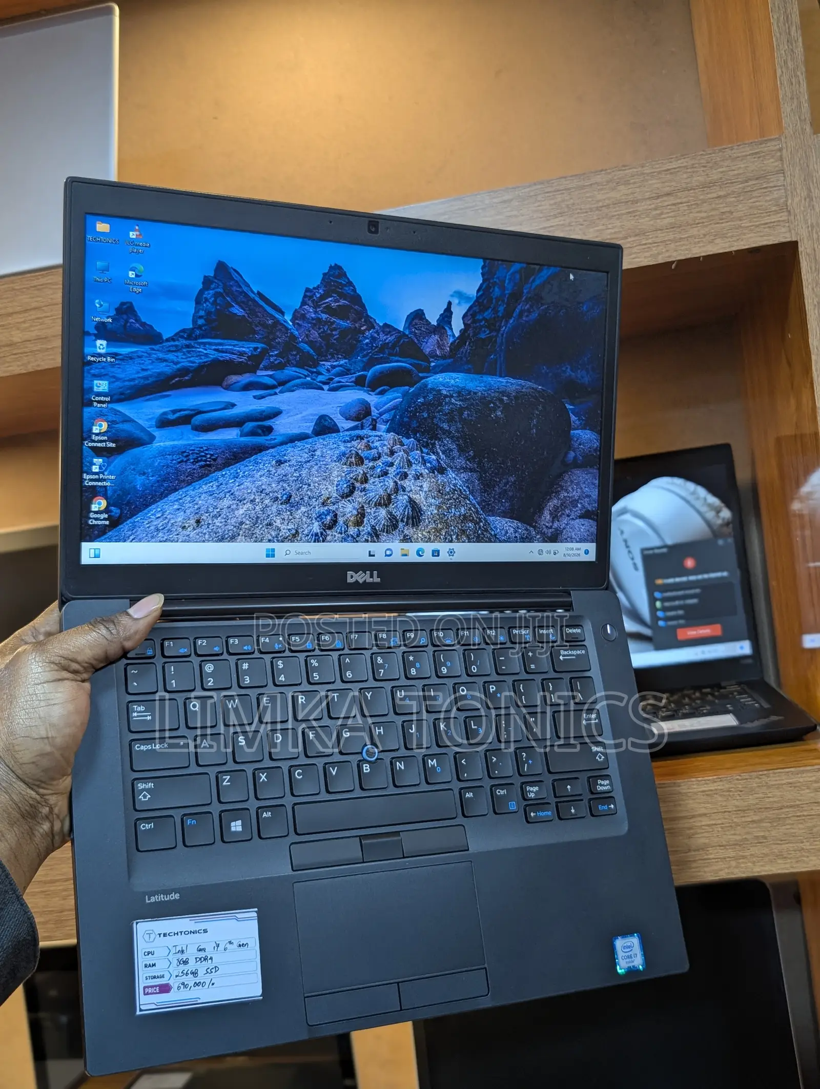 New Laptop Dell 8GB Intel Core i7 SSD 256GB