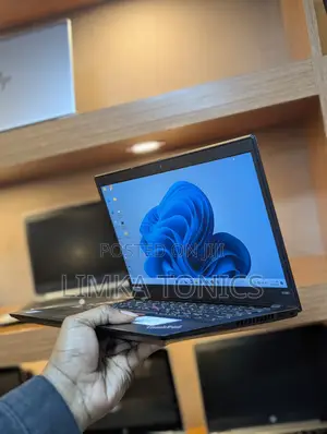 New Laptop Lenovo ThinkPad X390 8GB Intel Core i5 SSD 256GB
