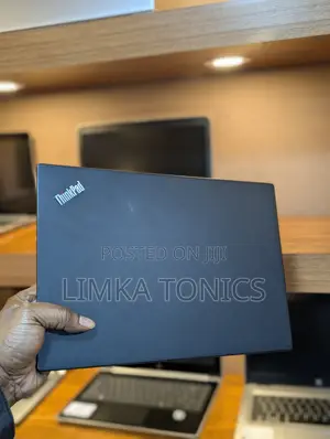 New Laptop Lenovo ThinkPad X390 8GB Intel Core i5 SSD 256GB
