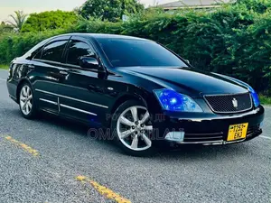 Toyota Crown Royale 2005 Black