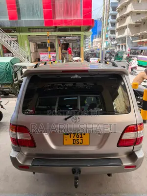 Toyota Land Cruiser 100 4.2 TD Executive 2004 Silver