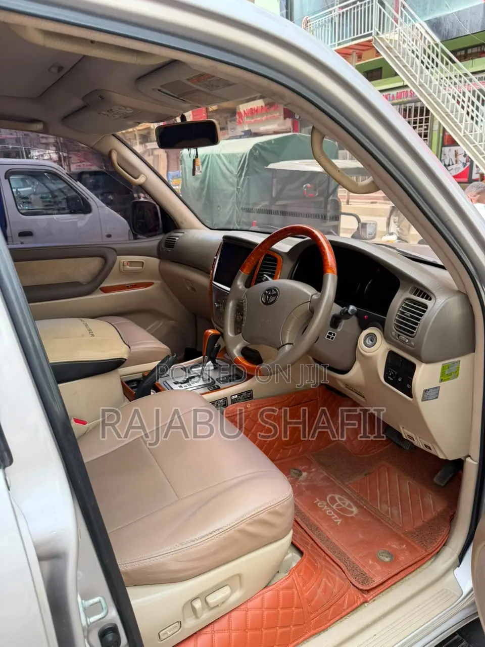 Toyota Land Cruiser 100 4.2 TD Executive 2004 Silver