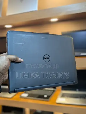 New Laptop Dell Latitude 3350 8GB Intel Core i3 HDD 500GB