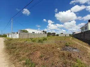 Kiwanja Kinauzwa Kigamboni Geza Ulole