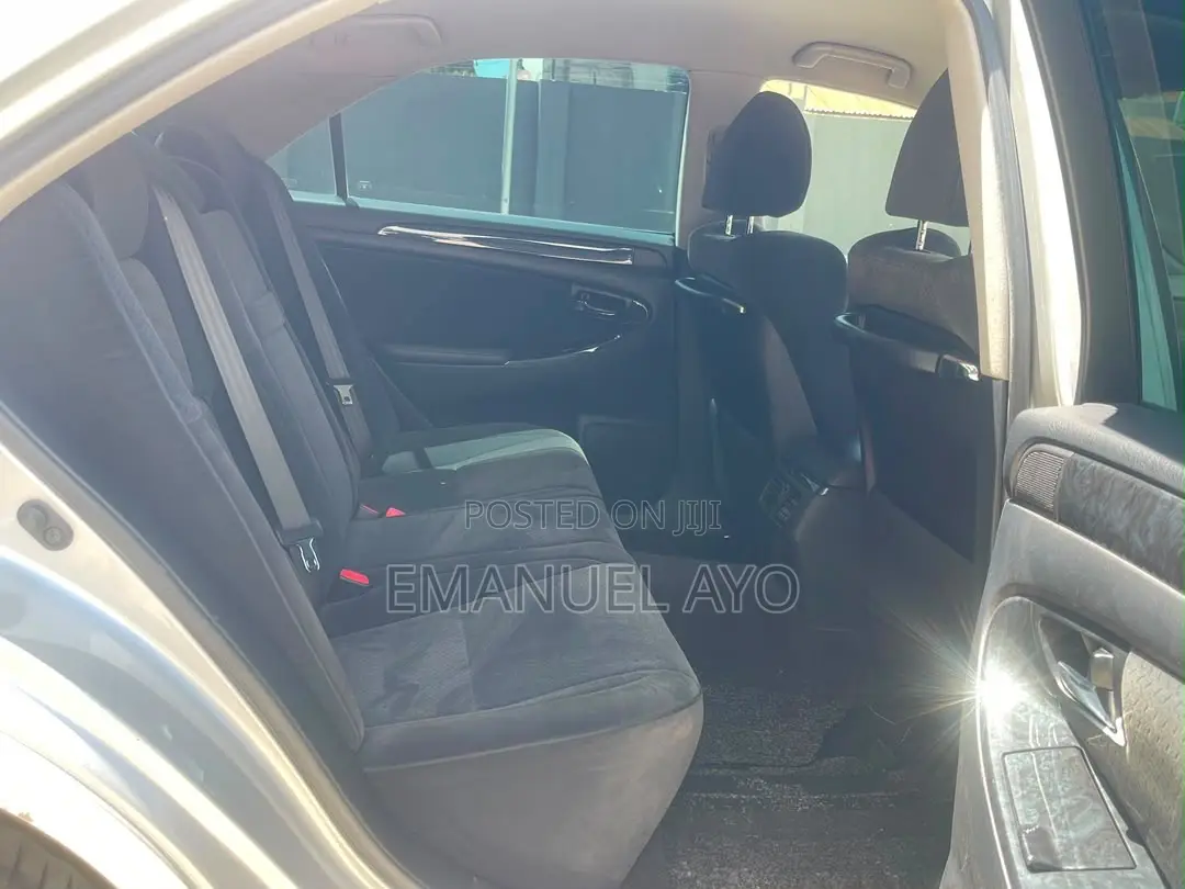 Toyota Crown 2004 Silver