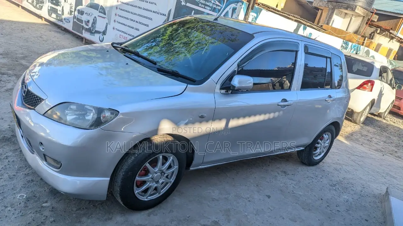 Mazda Demio 2009 Silver
