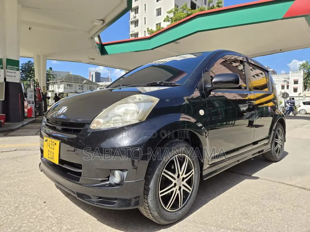 Toyota Passo 1.0 FWD 2009 Black