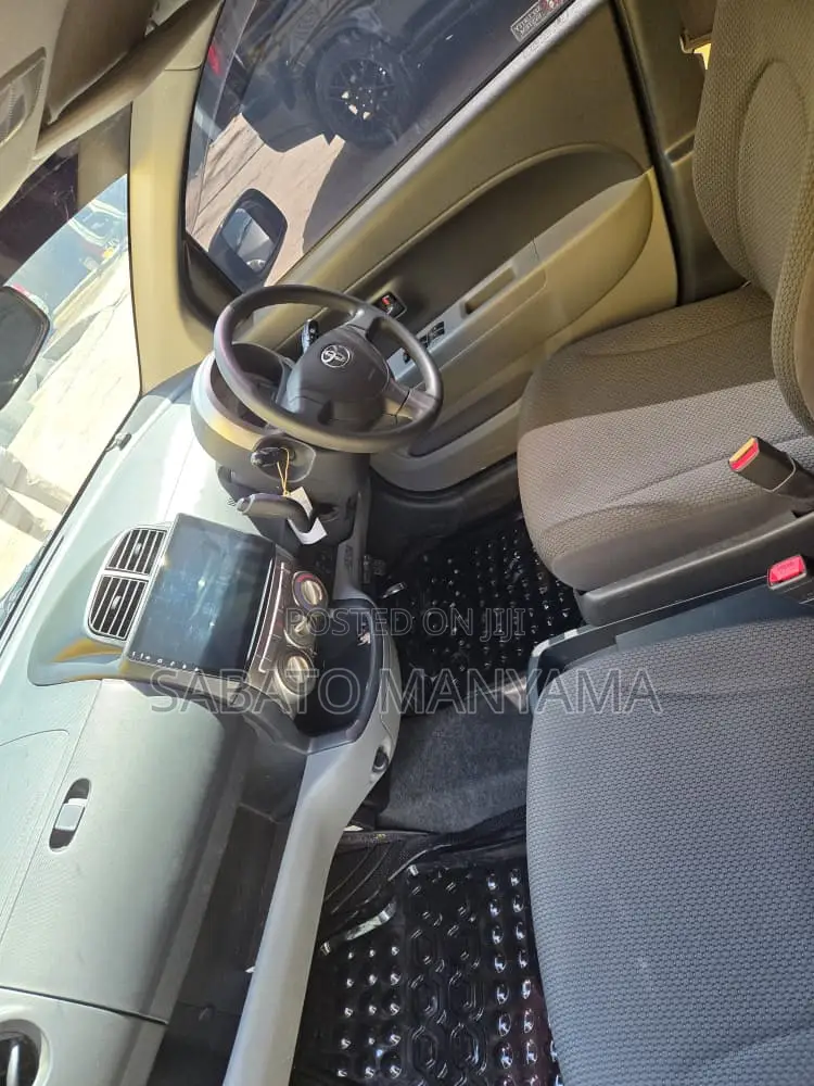Toyota Passo 1.0 FWD 2009 Black