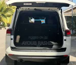 Toyota Land Cruiser 2024 White