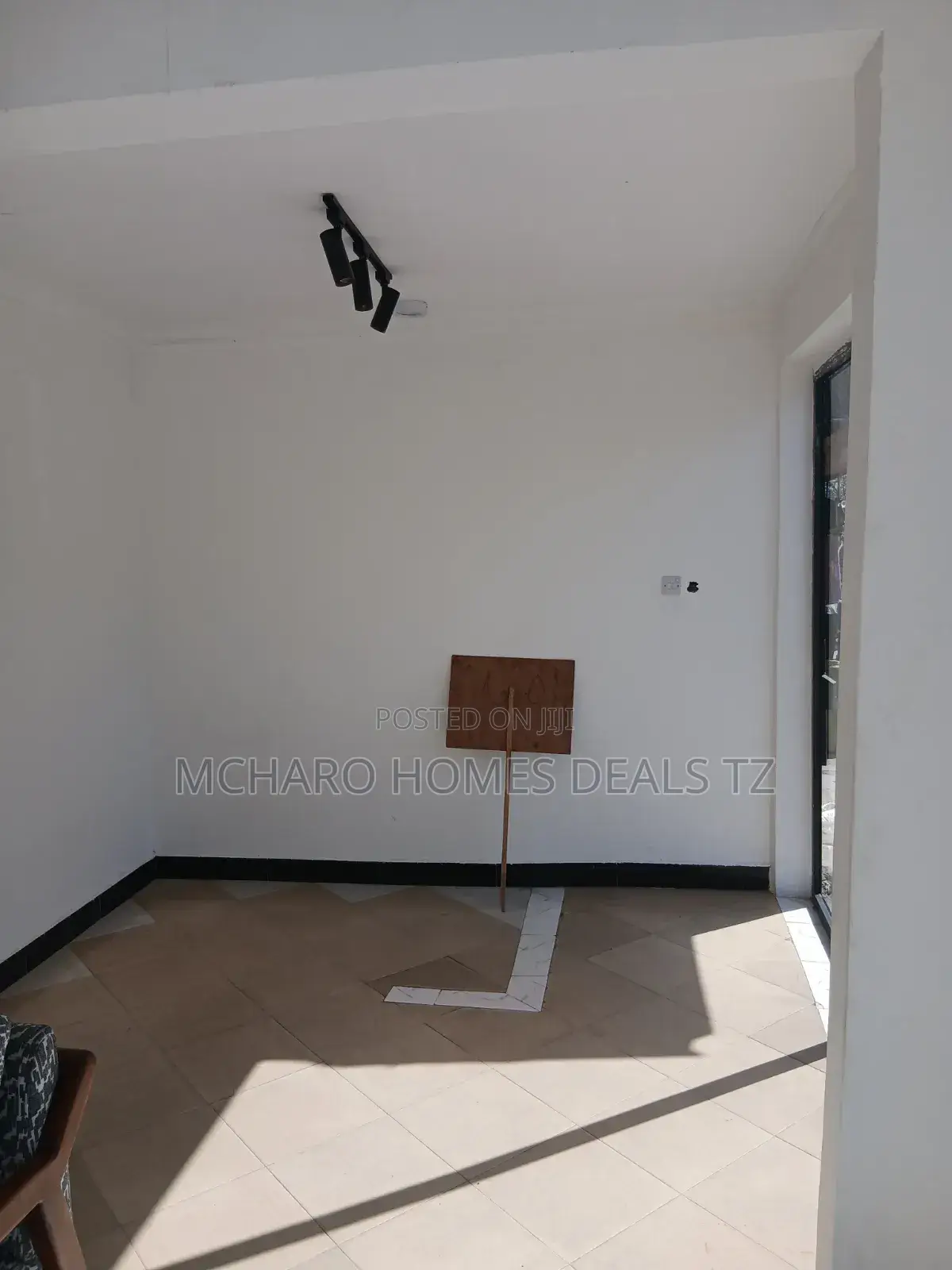 Spacious Commercial Frame for Rent – Chang'ombe Maduka Mawili