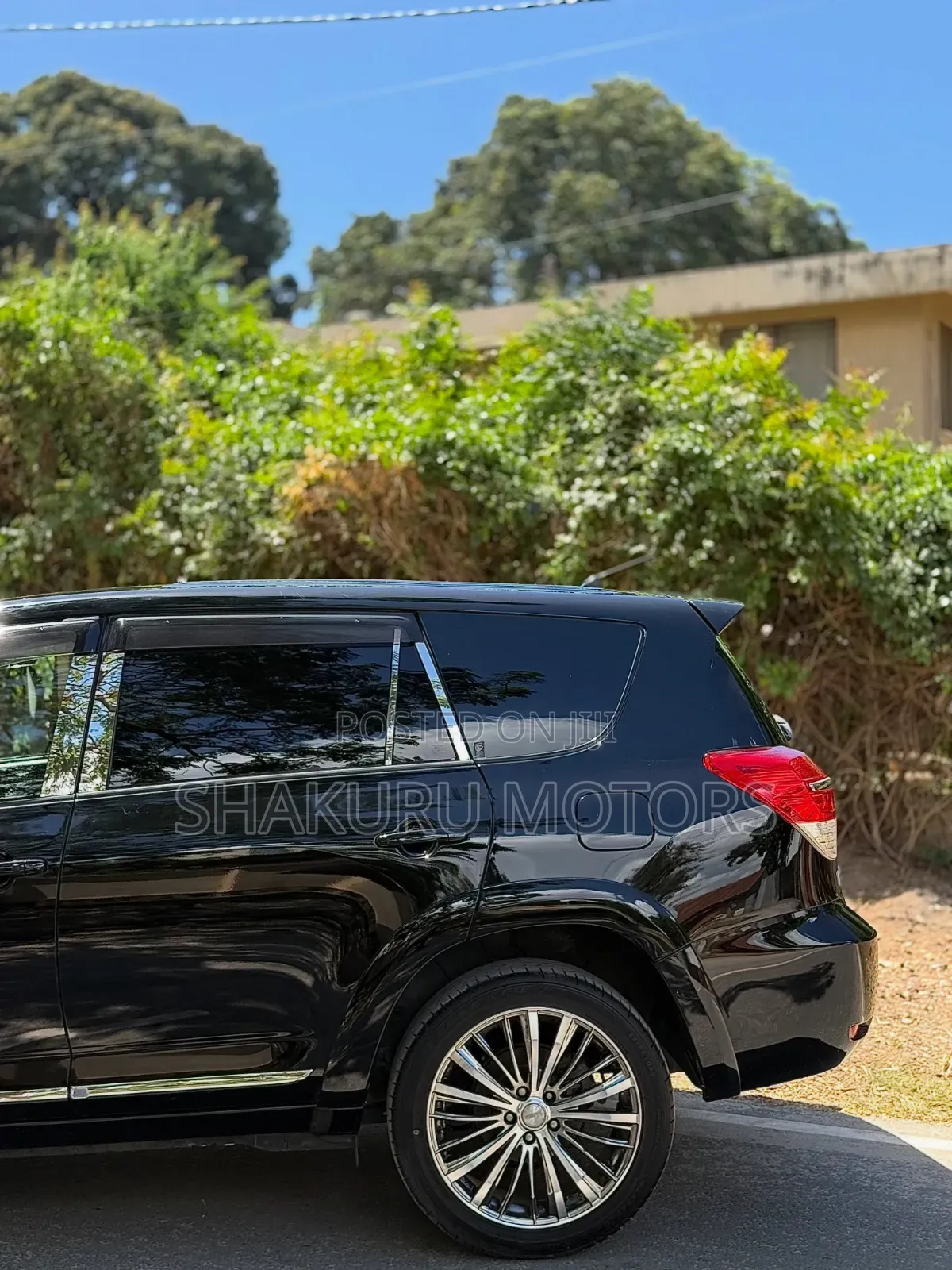 Toyota Vanguard 2010 Black