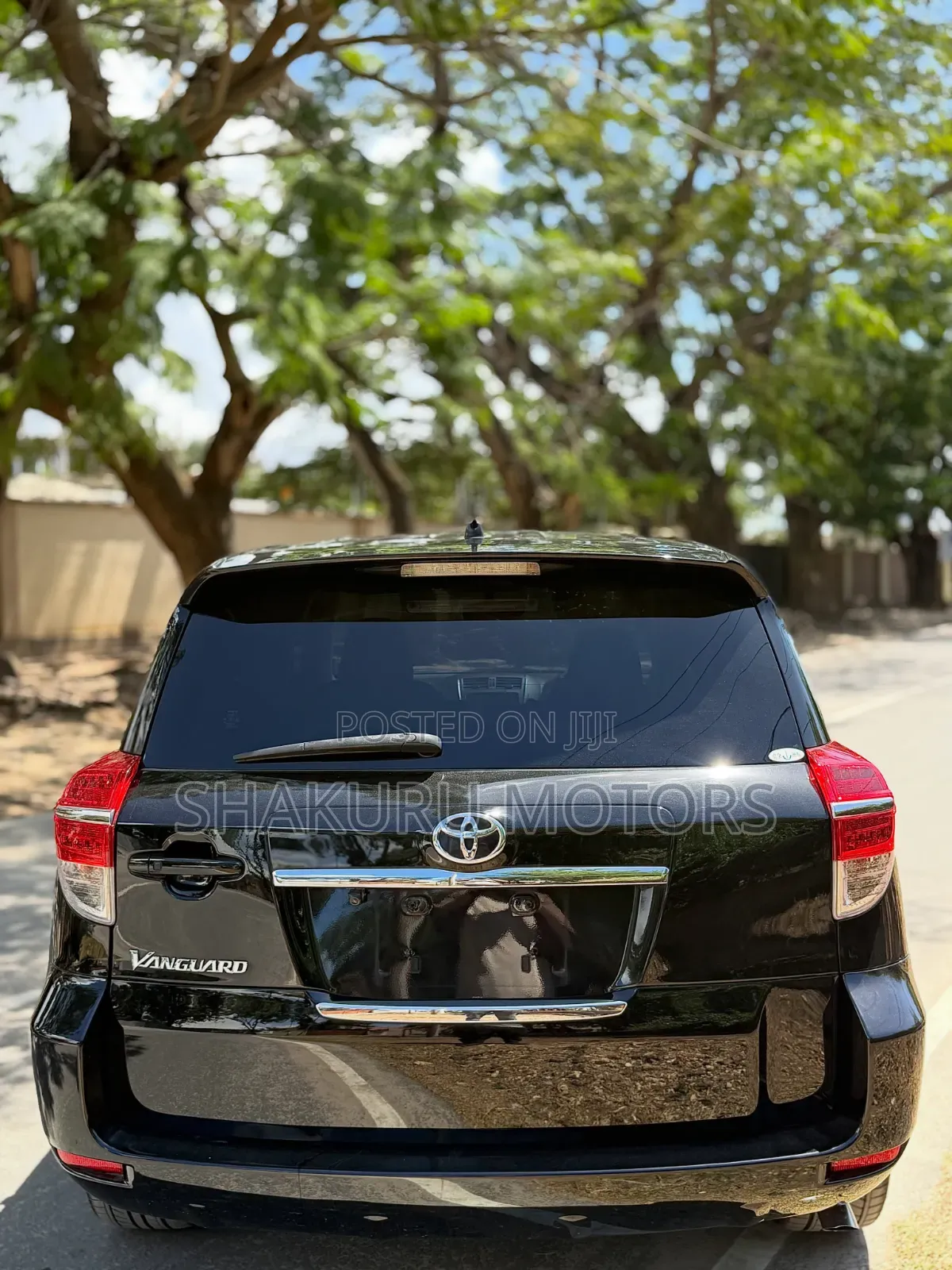 Toyota Vanguard 2010 Black