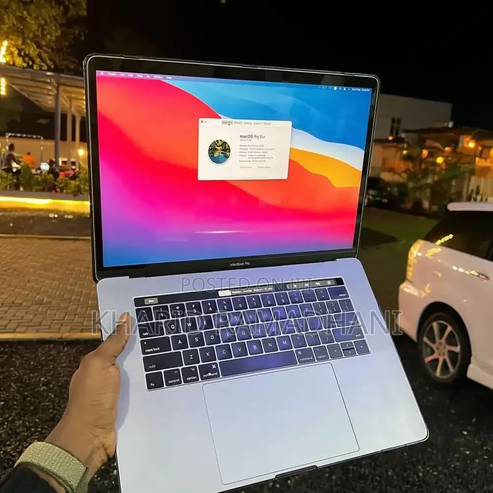 Laptop Apple MacBook Pro 2018 16GB Intel Core i7 SSD 512GB