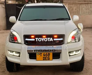 Toyota Land Cruiser Prado 2005 White