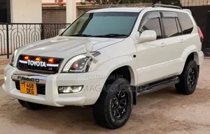 Toyota Land Cruiser Prado 2005 White