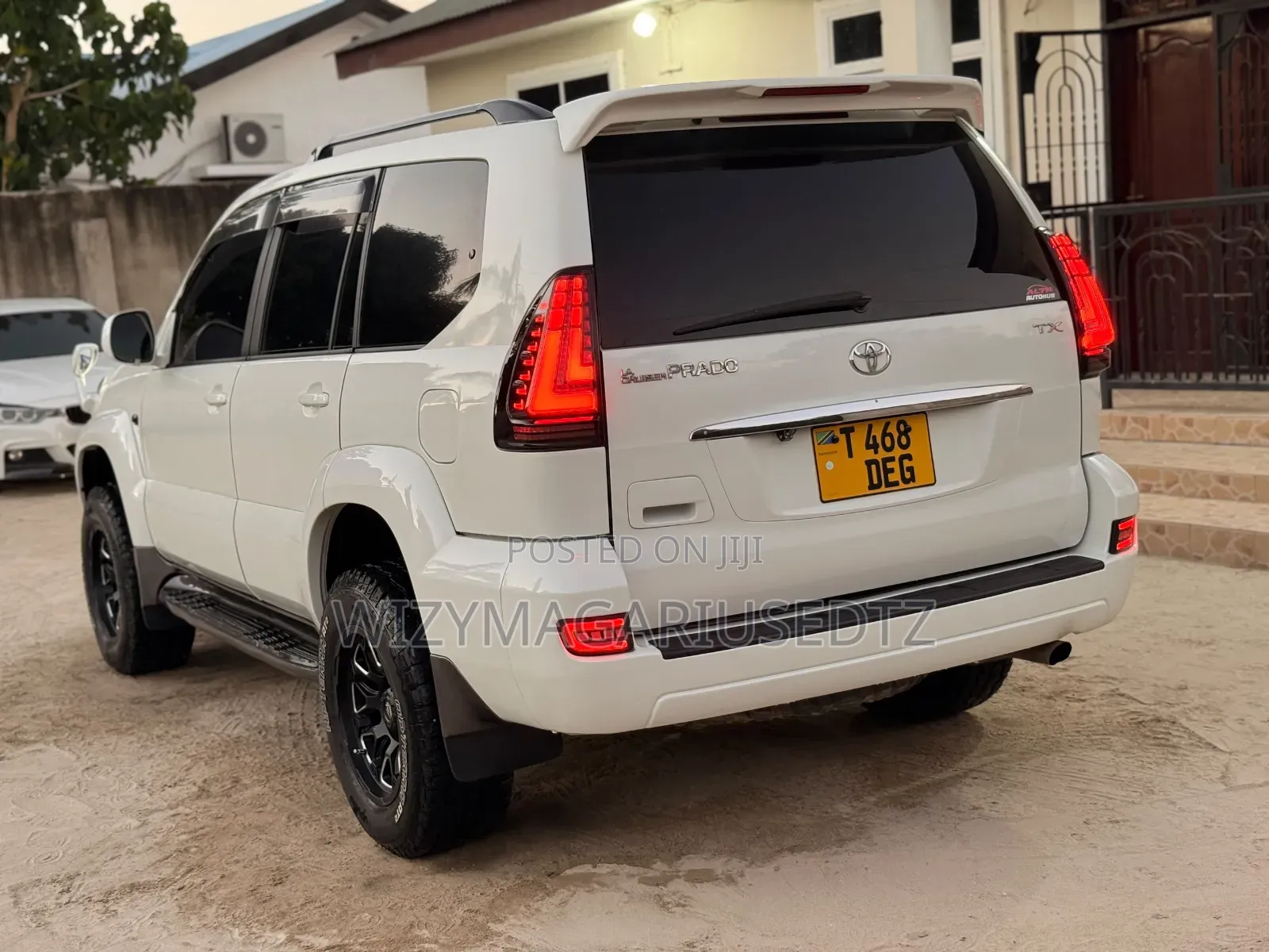 Toyota Land Cruiser Prado 2005 White