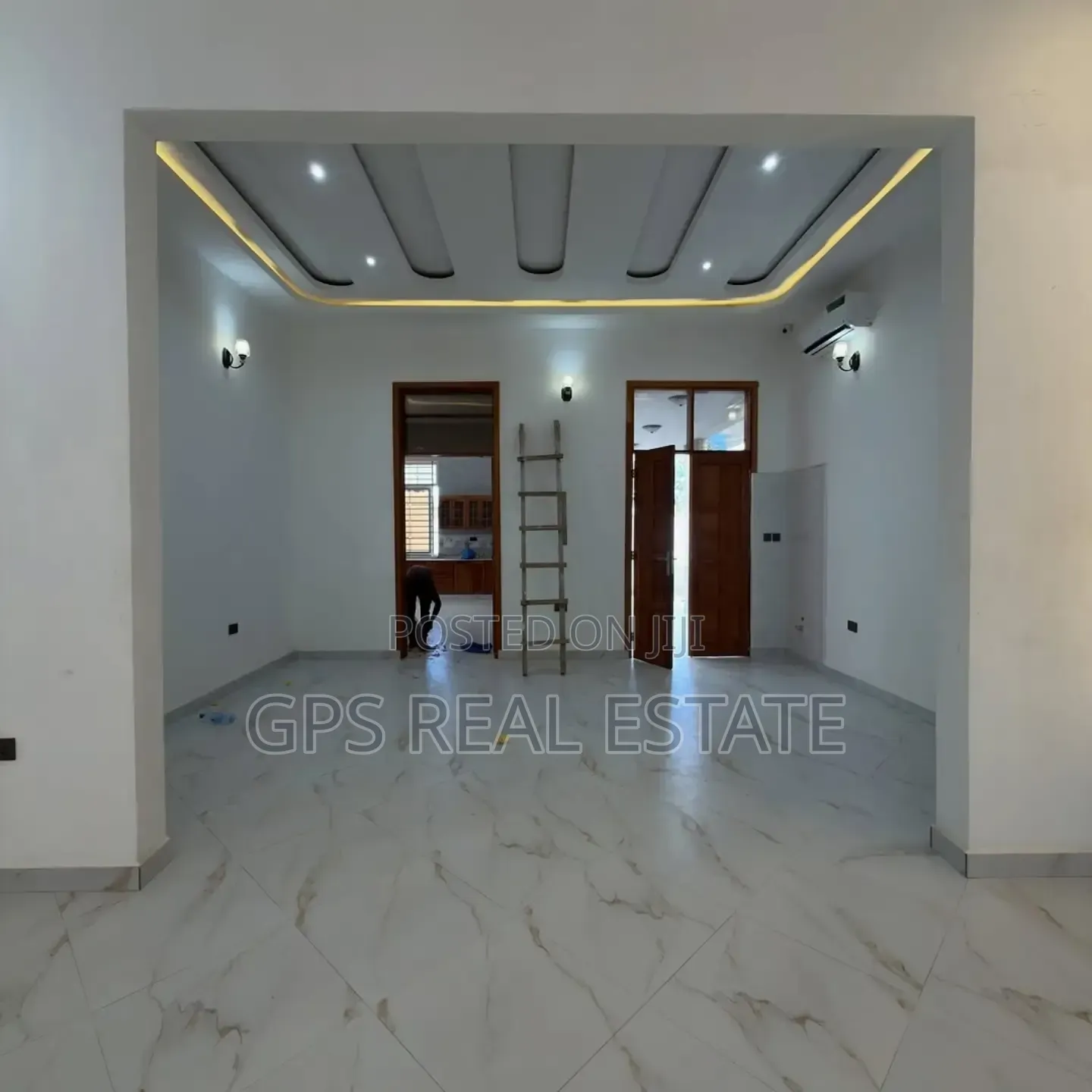 8bdrm House in Goba Center, Kinondoni for sale
