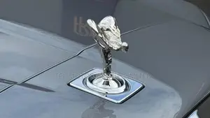 Rolls-Royce Cullinan Base 2019 Silver