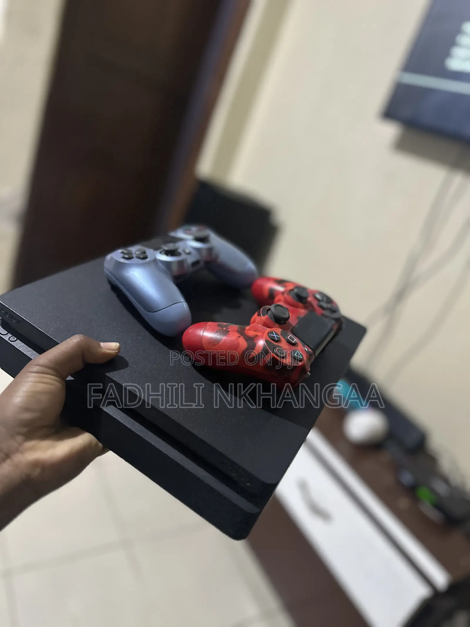 Ps 4 Slim 2 Cd 2 Pad