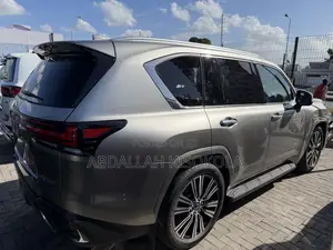 New Lexus LS 500 2025 Gray
