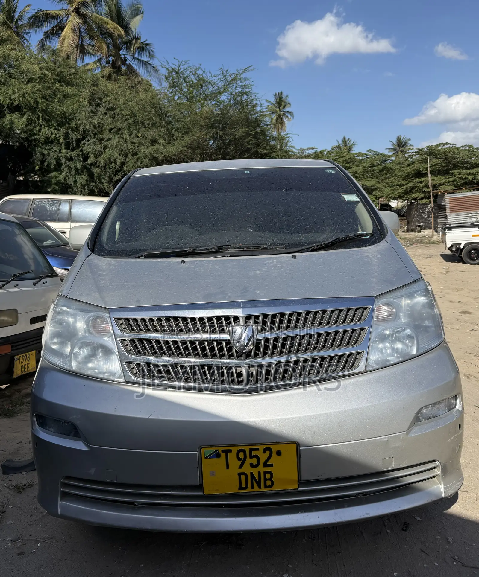 Toyota Alphard 2005 Silver