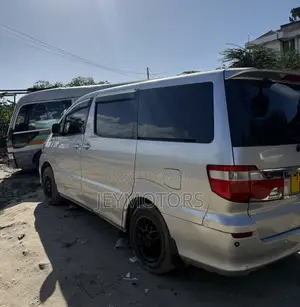 Toyota Alphard 2005 Silver