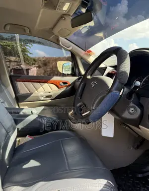 Toyota Alphard 2005 Silver