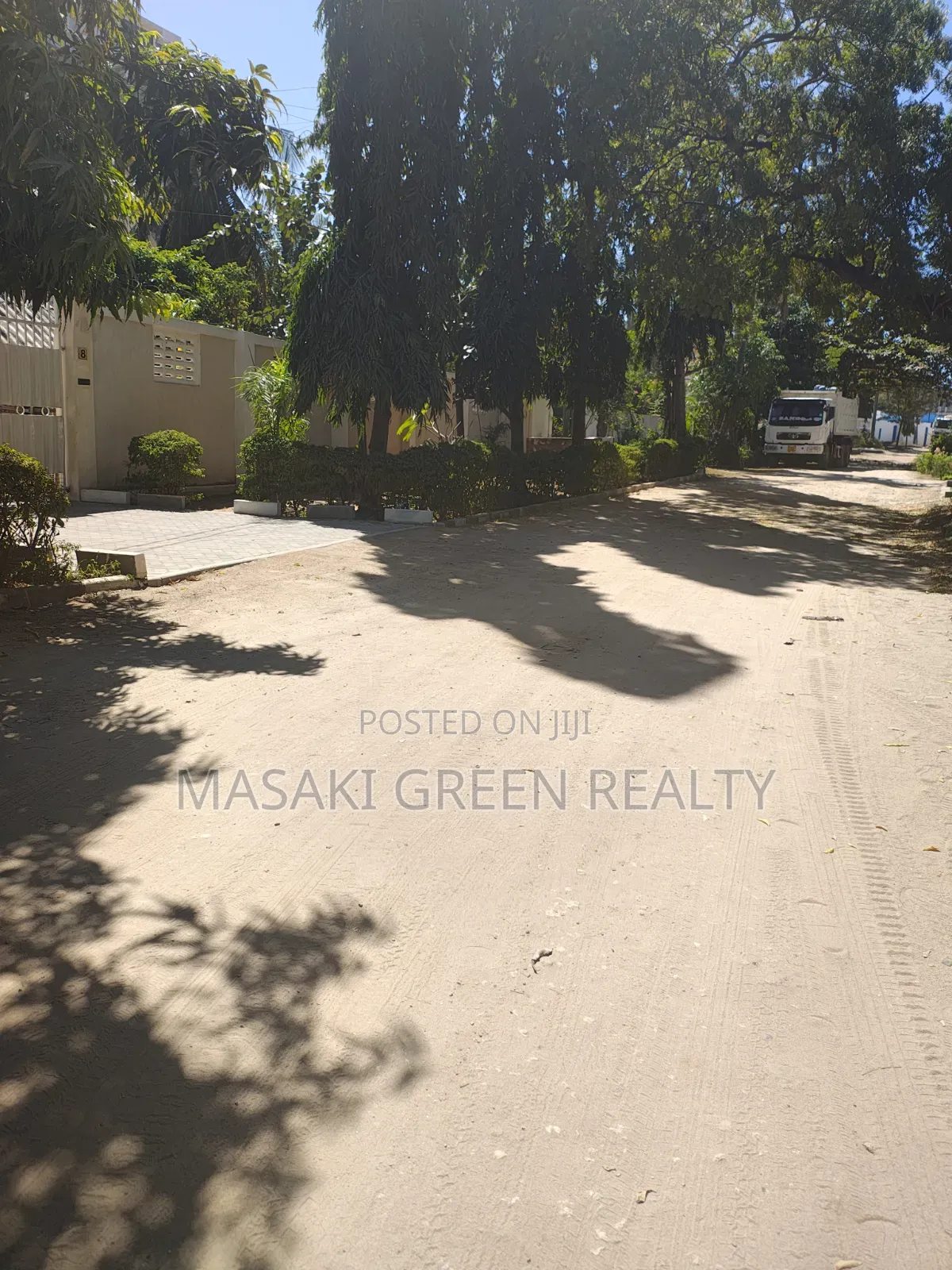 3bdrm House in Nyalali Rd, Msasani for sale