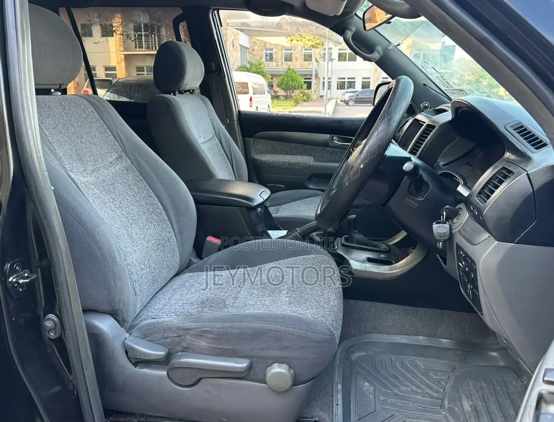 Toyota Land Cruiser Prado 2007 Black