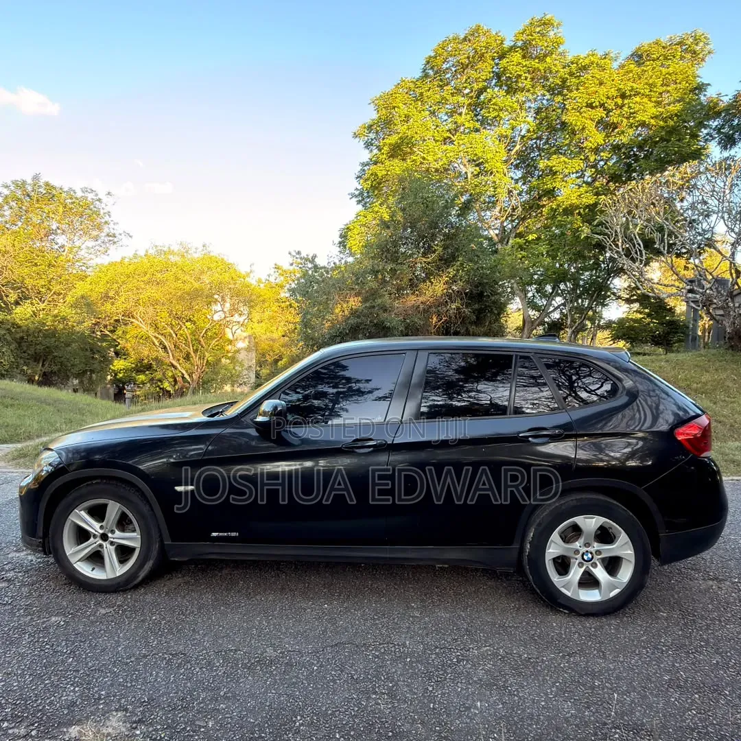 BMW X1 2011 Black