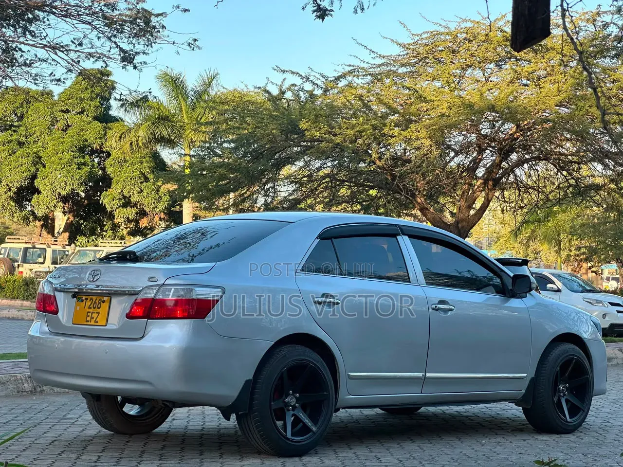 Toyota Premio 2010 Silver