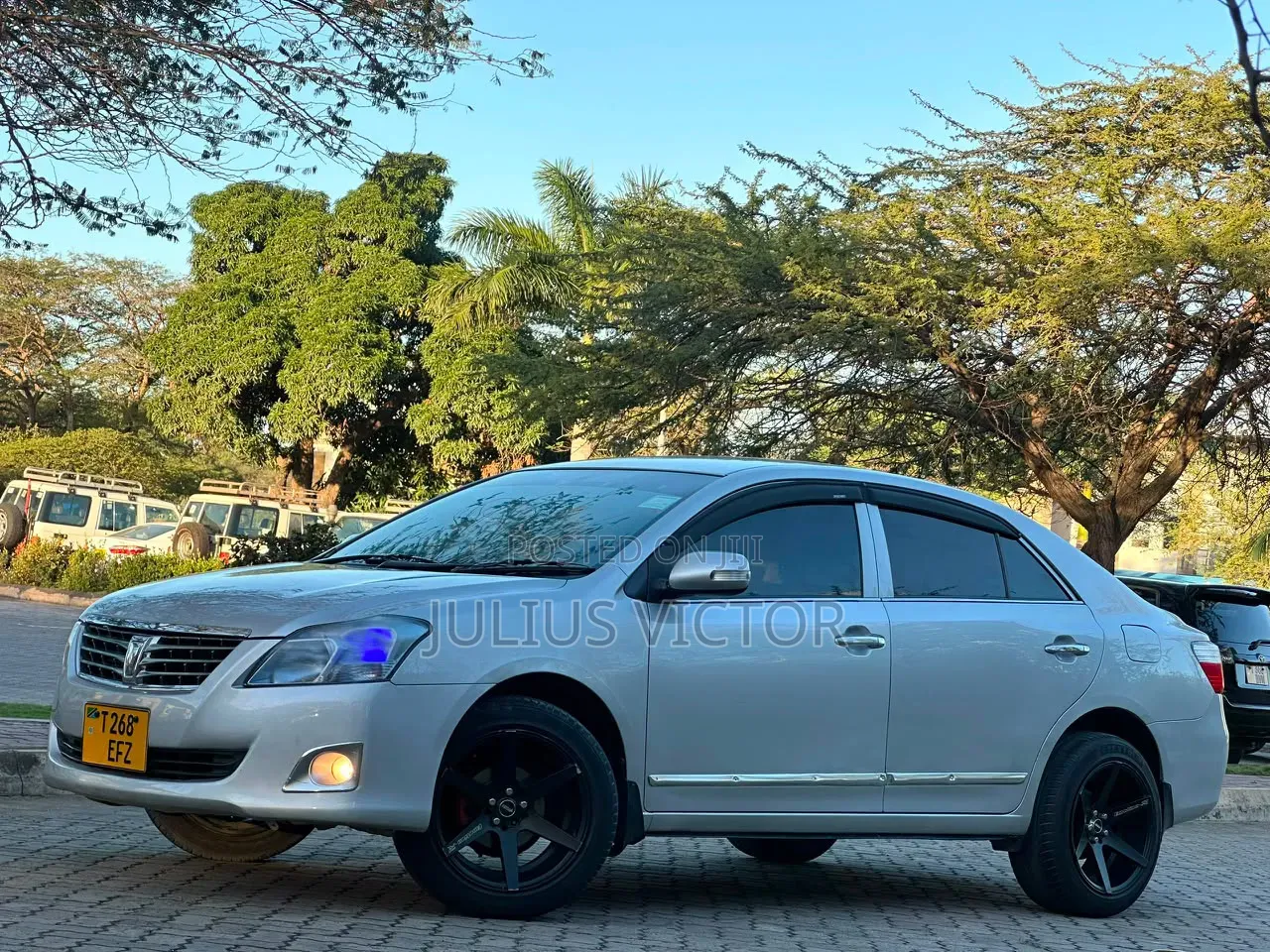 Toyota Premio 2010 Silver