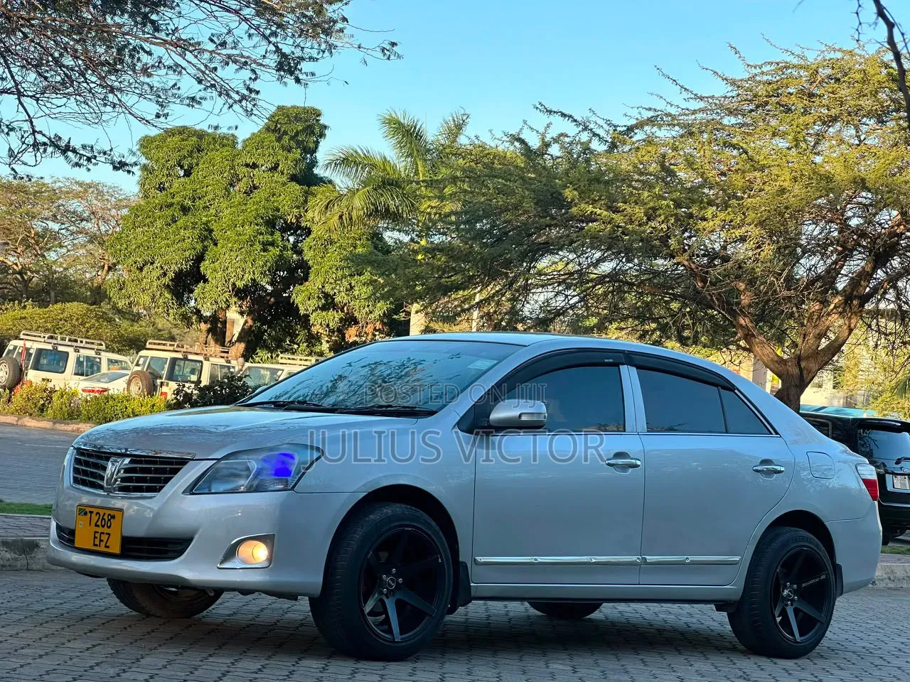 Toyota Premio 2010 Silver