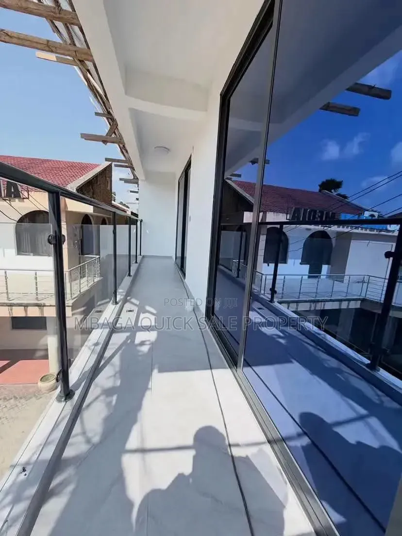 Furnished 3bdrm Apartment in Mikocheni for sale