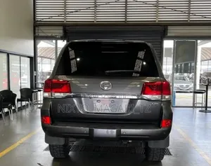 Toyota Land Cruiser 2019 Gray