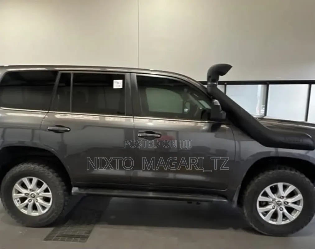 Toyota Land Cruiser 2019 Gray