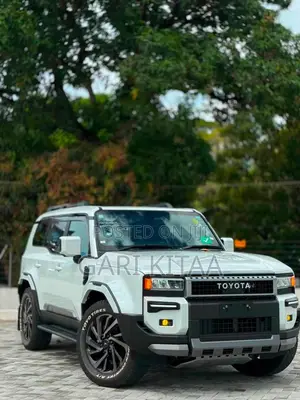 Toyota Land Cruiser 2025 White