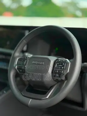 Toyota Land Cruiser 2025 White