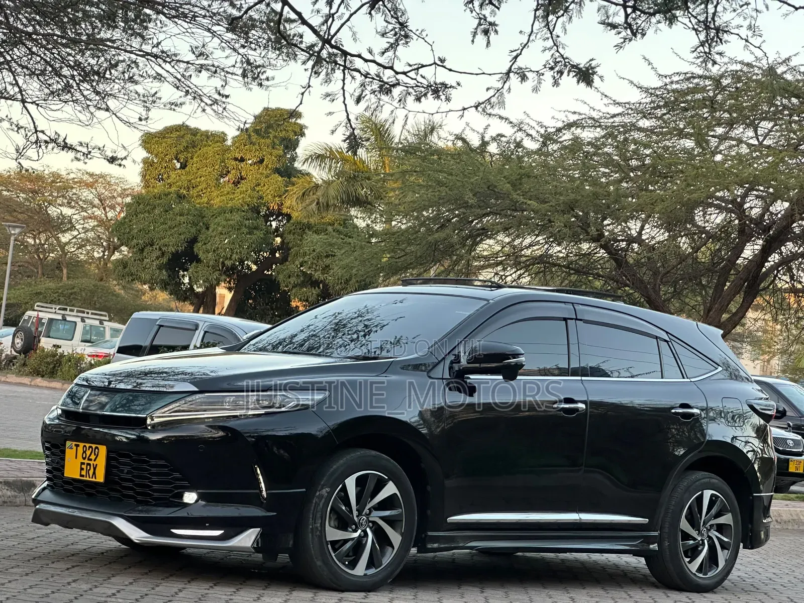 Toyota Harrier 2017 Black