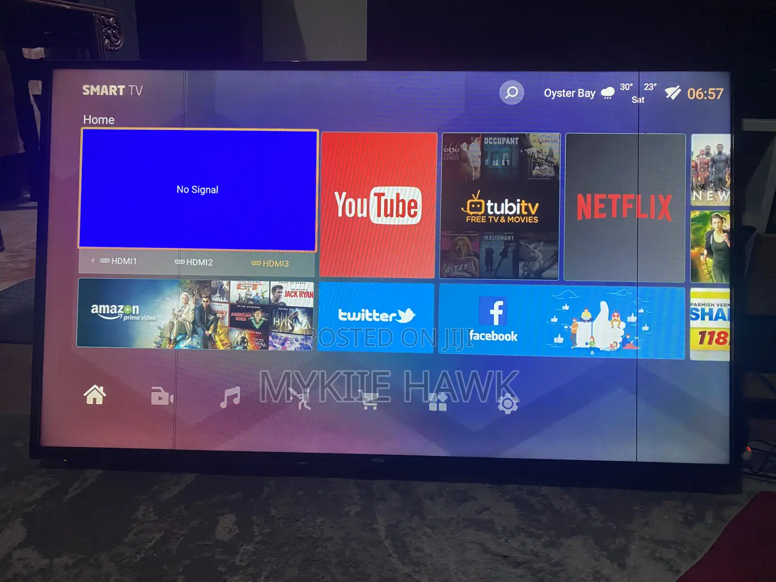Boss Smart TV 52 Inches